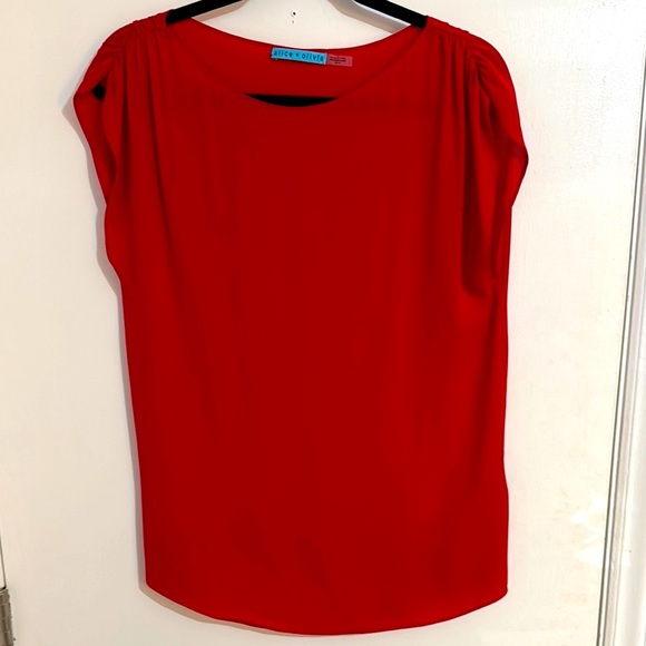 Alice + Olivia Red Women's Top - Picture 1 of 4